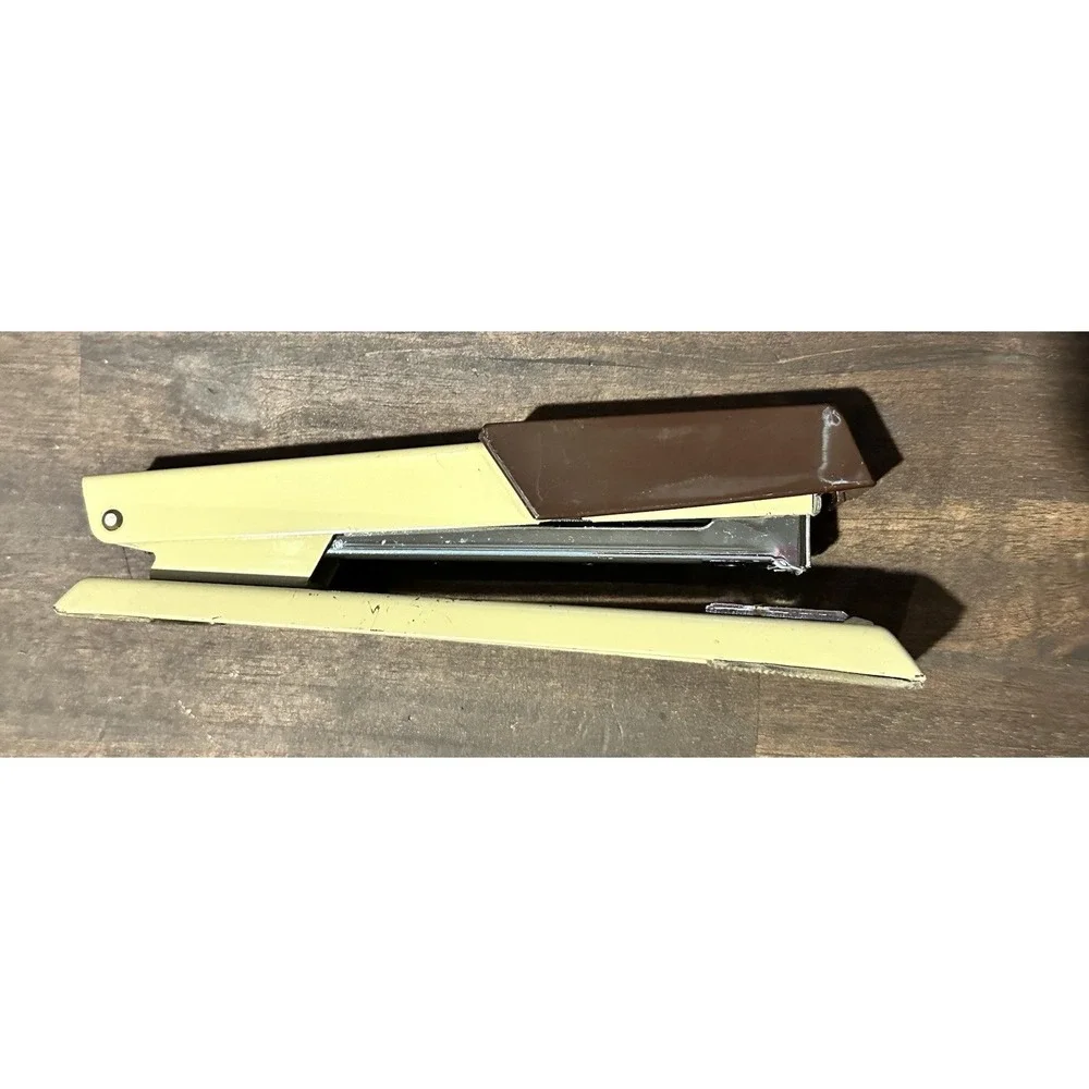 Bates 640 Beige Wood Grain Vintage Working USA Office 7